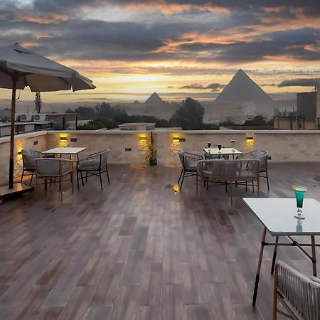 Pyramids Vista Inn Kafret el-Gabal Екстериор снимка