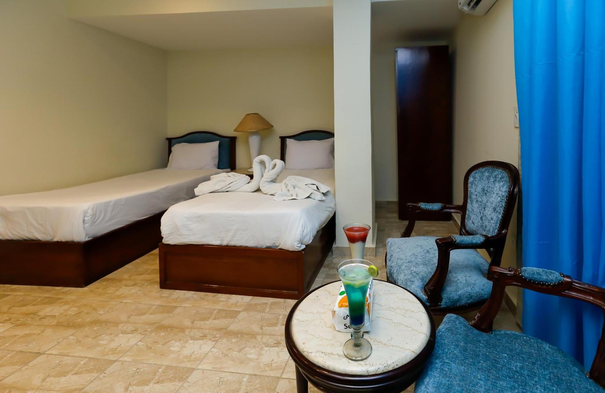 Pyramids Vista Inn Kafret el-Gabal Екстериор снимка