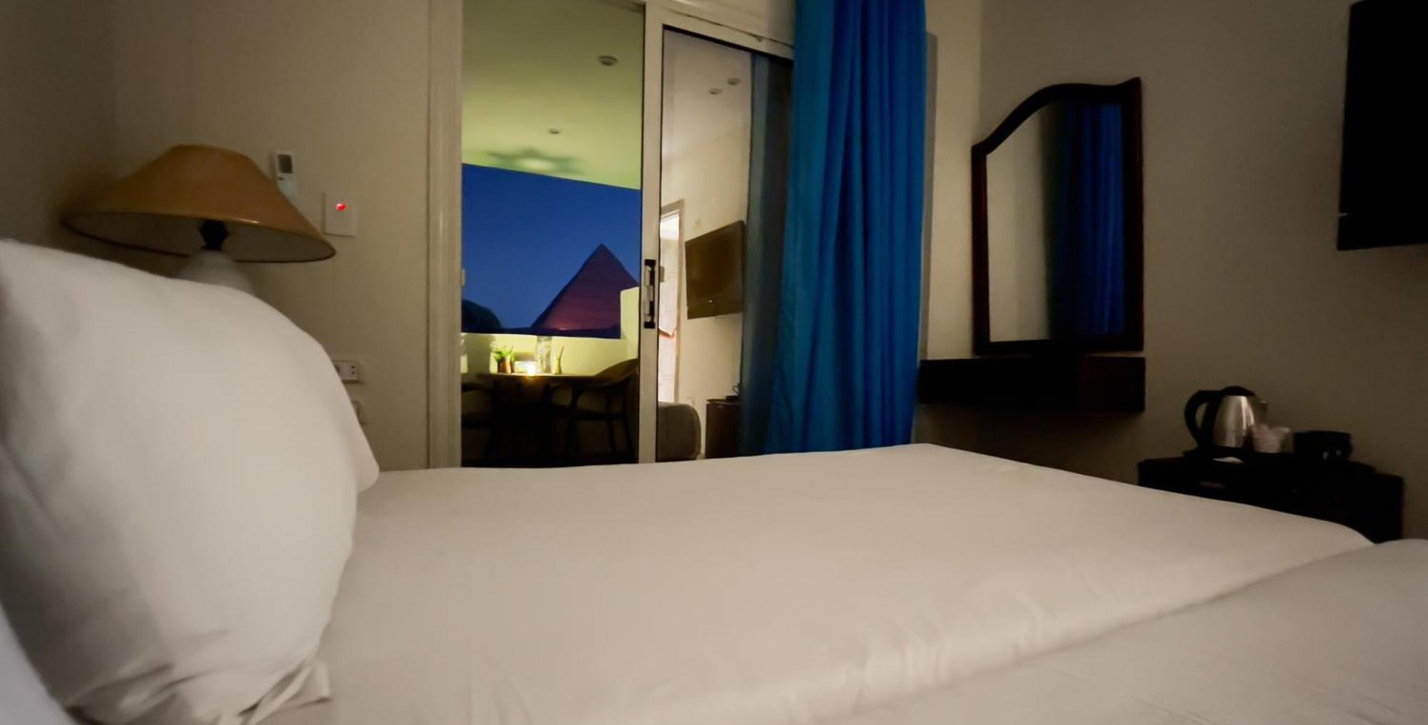 Pyramids Vista Inn Kafret el-Gabal Екстериор снимка