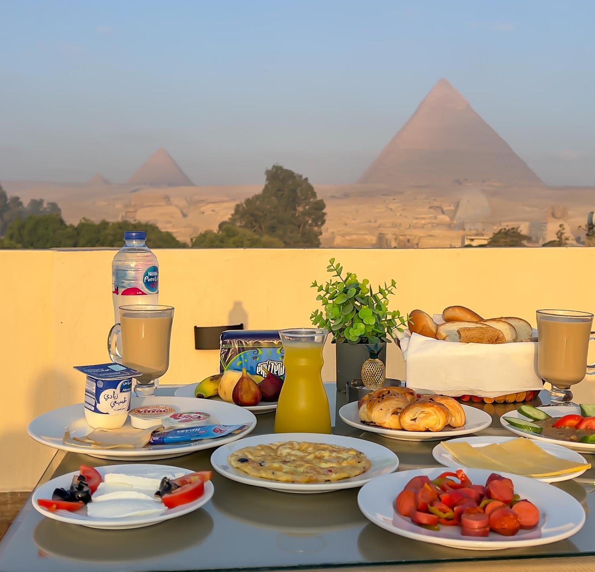 Pyramids Vista Inn Kafret el-Gabal Екстериор снимка