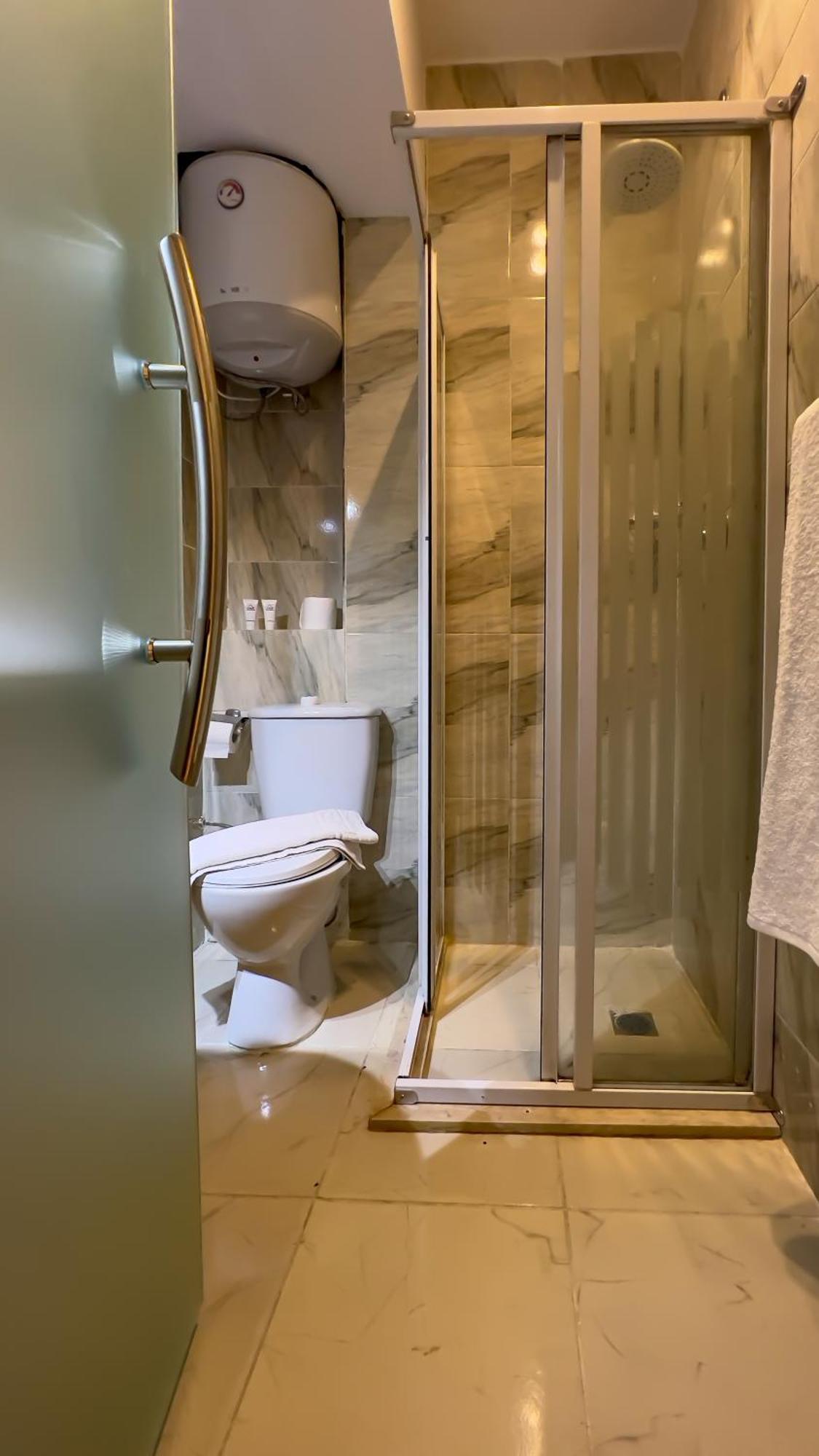 Pyramids Vista Inn Kafret el-Gabal Екстериор снимка